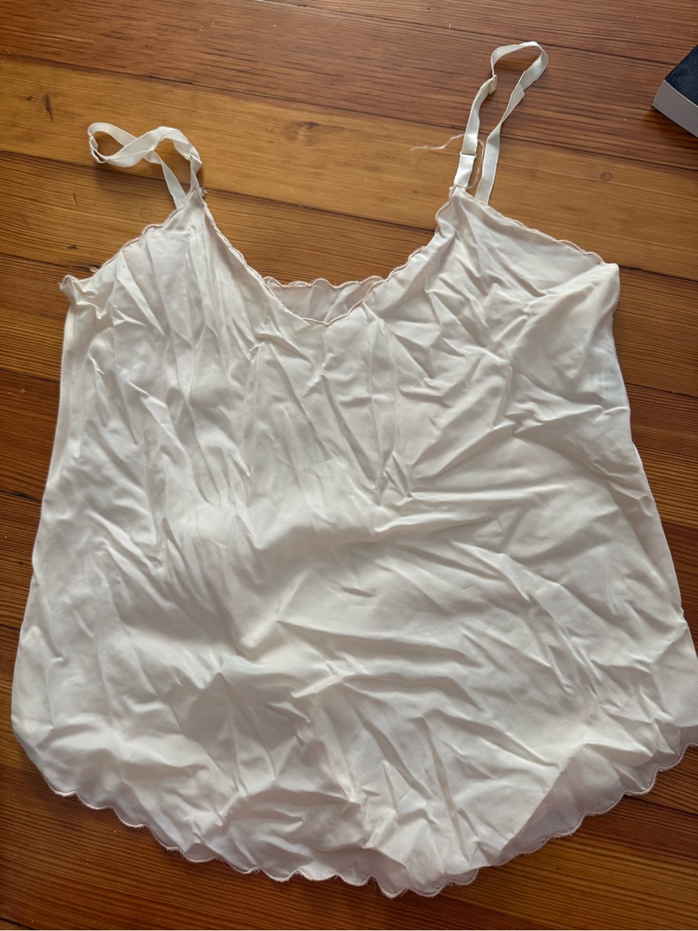Vintage Saks White Scallop Hem Satin Cami Top